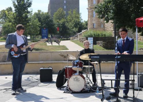 The band The Arithmetics performs on Ascher Plaza