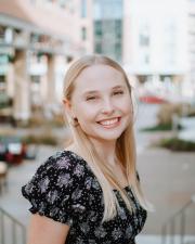 Lily Smith Profile Pic